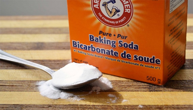 Cách chùi nồi bị cháy bằng baking soda