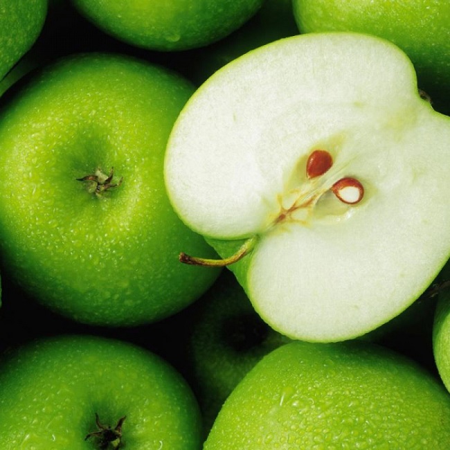 Dùng táo xanh làm bữa xế giúp đốt cháy calorie